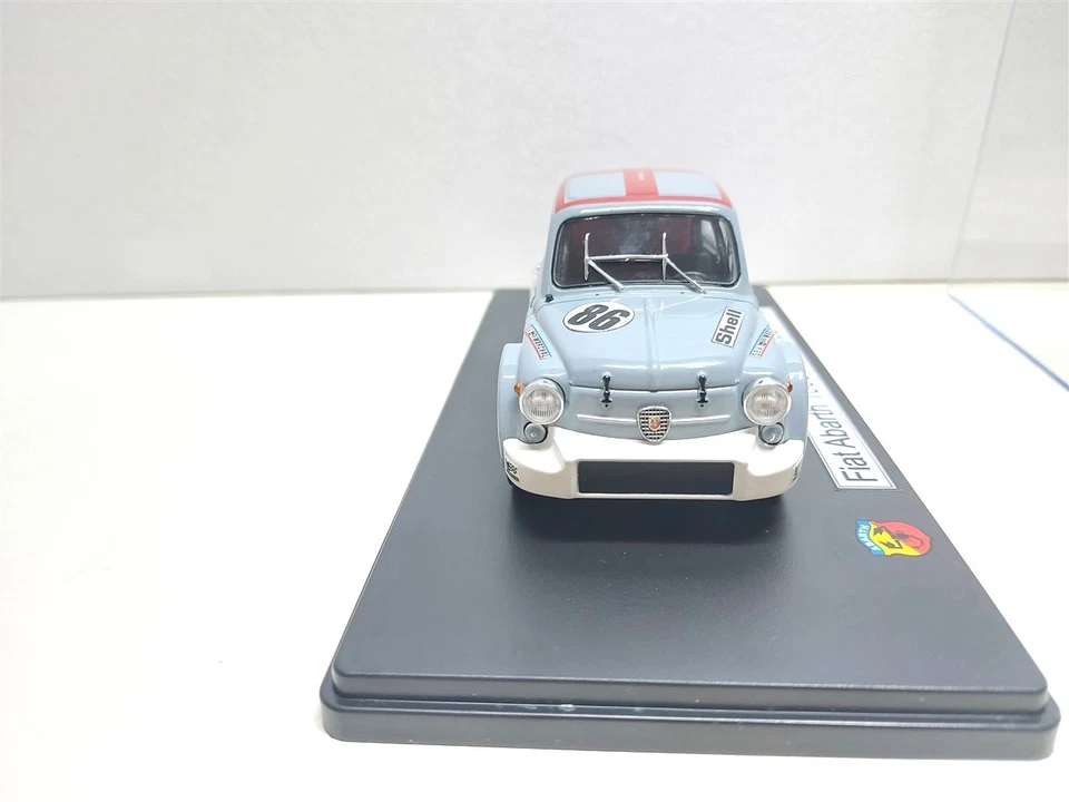 Fiat Abarth 1000 - 24h Spa del 1970 - 1/24 Artigianale base Hachette - Immagine 2 di 4