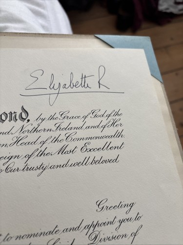 ephemera Documents . Bestowal Docs Of CMG And OBE China Diplomat - 第 5/11 張圖片