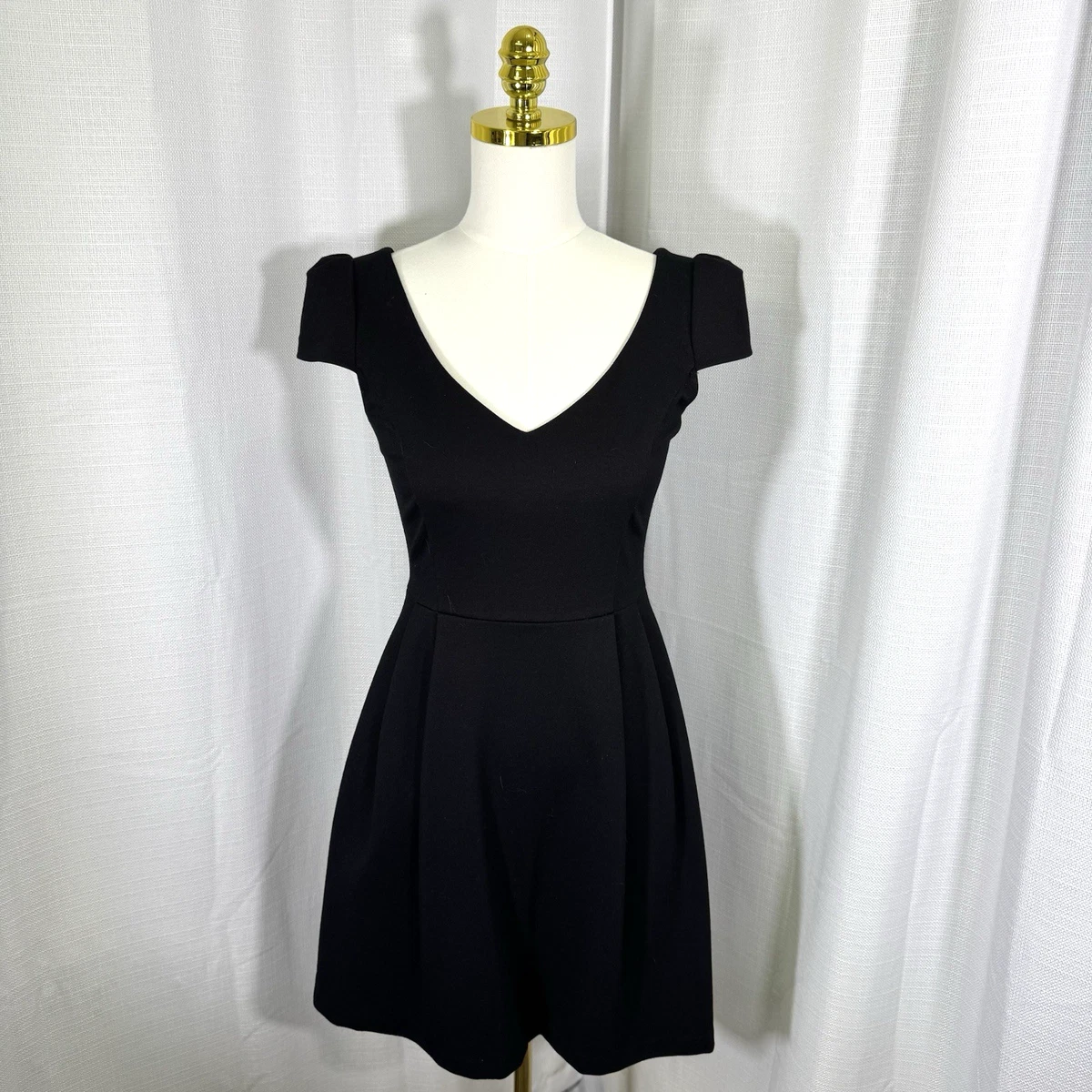 amanda black dress Amanda Black Performance Dress main image 0