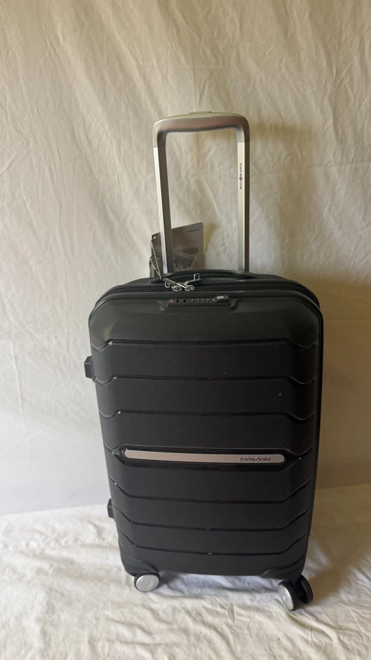 $440 New SAMSONITE Outline-Pro Carry on 21" Spinner Luggage Hardcase Black Tsa - Image 2 of 4