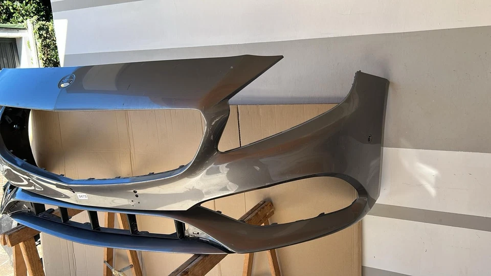 PARAURTI ANTERIORE CLASSE A W176 PREMIUM AMG ORIGINALE  2015-2018 GRIGIO MONTAGN - Immagine 3 di 3