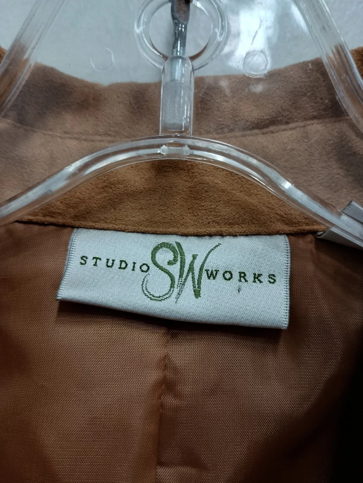 Studio Works Womens Jacket Size 12 Dessert Tan Faux Suede Button Front Carrier - Image 4 of 4