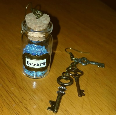 alice in wonderland drink me bottle & keys mismatch earrings Halloween costume