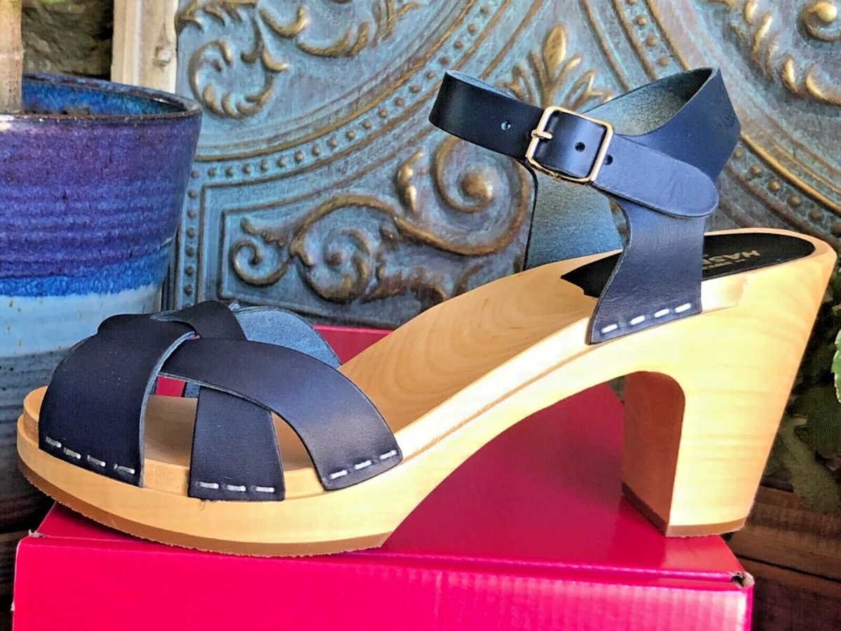 Swedish Hasbeens Kringlan Heel Clogs Navy Blue Woven Leather Sandal EU 38 US 7.5