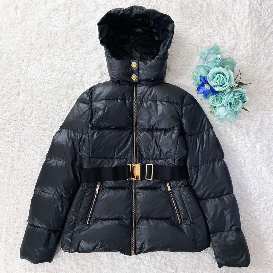 USED EXCELLENT CONDITION NEAR IC TAG! VERSACE 2-WAY DOWN JACKET IN GOLD MEDUSA thumbnail 2