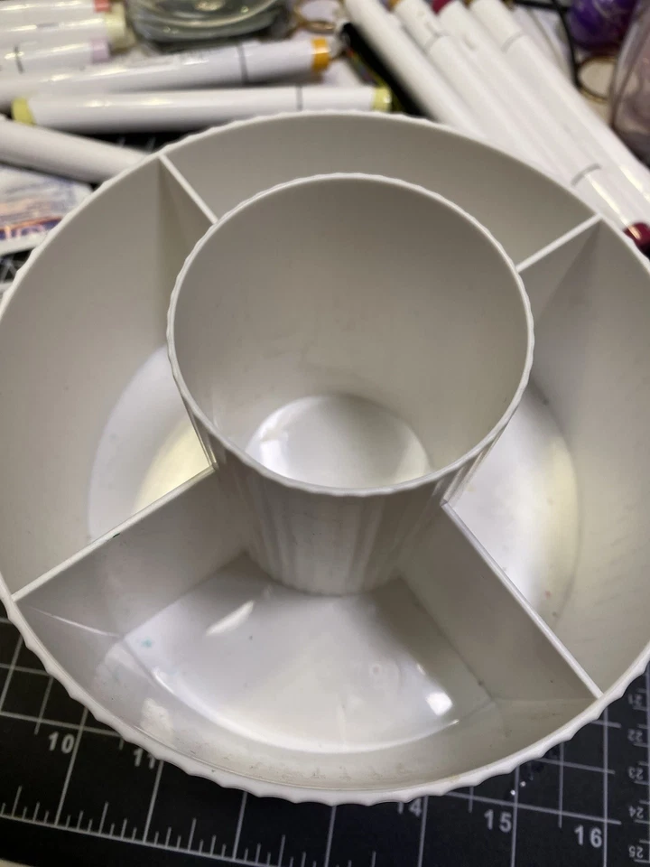 Gran lote de papeles y suministros para manualidades por valor de $175 Foto 4 de 4