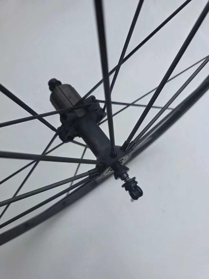 Set ruote reflex Mavic R-Sys, 700c, clincher, mozzo Shimano 11 velocità, buone condizioni! - Immagine 3 di 4