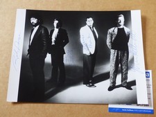 SUPERTRAMP signed Autogramm signiert auf 18x2...