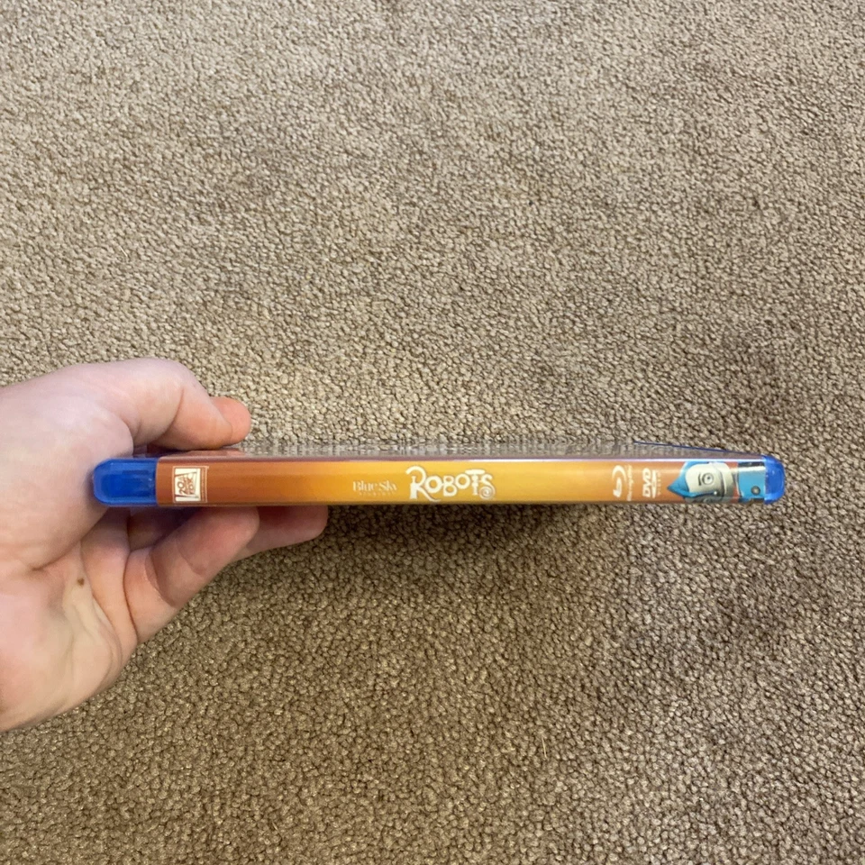 Robots (Blu-Ray/DVD Combo, 2018) Tested & Works Foto 2 de 4