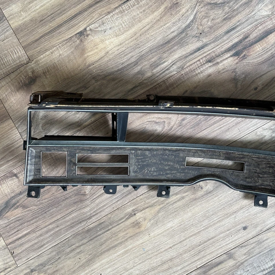 71-73 CADILLAC DEVILLE TABLERO DE INSTRUMENTOS VELOCÍMETRO RADIO BISEL OEM Foto 2 de 4