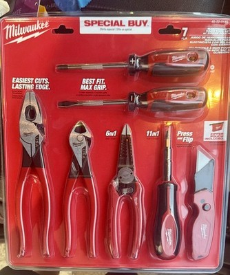 New Milwaukee 7pc. Essential Hand Tool Set