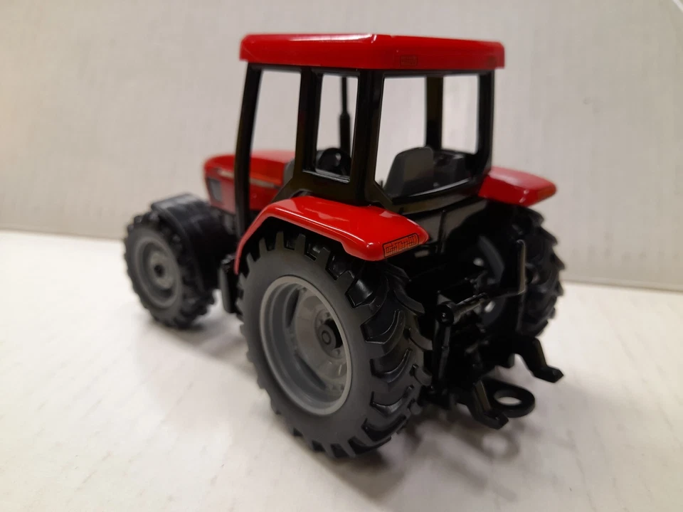 Britains 14774 Case IH CX80 Trattore 1/32 - Immagine 2 di 3