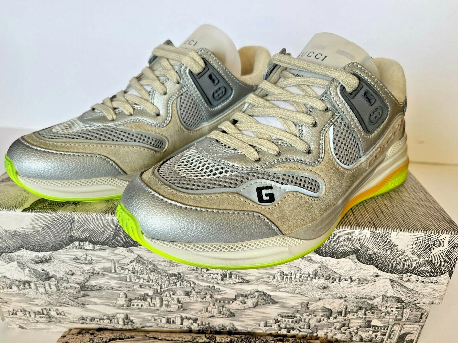 Baskets Gucci Ultrapace femme / US 6 authentiques neuves