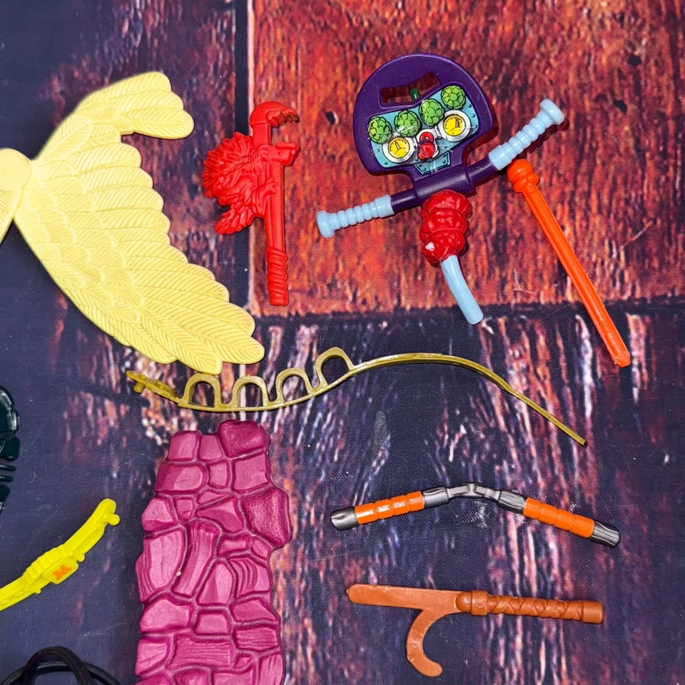 Lote de accesorios de armas de las Tortugas Ninja adolescentes mutantes TMNT de colección 1991 Foto 3 de 4