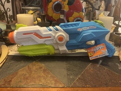 Nerf Super Soaker Mega Dunk-Fill Water Blaster Lightening Splashe 36.5 Fl Oz NWT