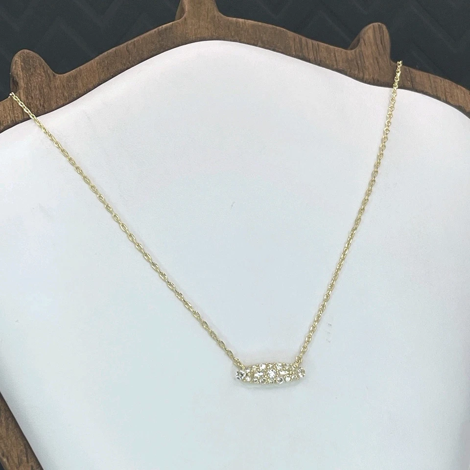 Colar Kendra Scott Pave Bar tom dourado pingente de cristal branco ajustável 15–17” - Imagem 2 de 4