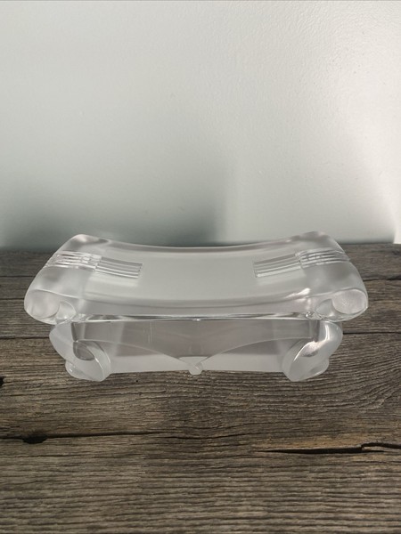 Virginia B. Evans Art Deco Frosted Glass Lidded Jewelry Trinket Box