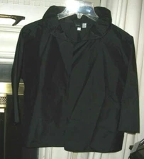 NEW SAKS FIFTH AVENUE FORMAL JACKET SZ 2 BLACK 100% SILK RUFFLE COLLAR 3/4 SLEEV