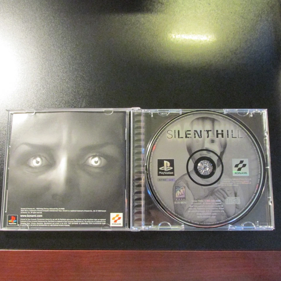 Silent Hill (SONY PlayStation 1, 1999) PS1 PSX PSOne COMPLETO NUEVO IMPECABLE COMO NUEVO Foto 3 de 4