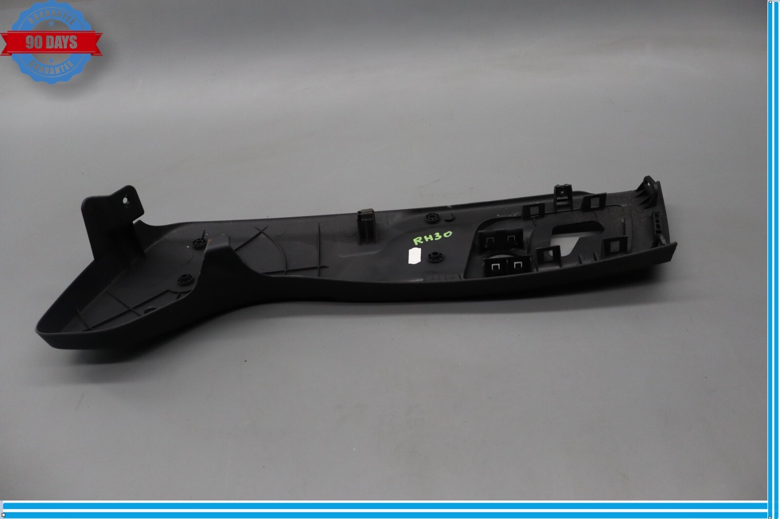 Maserati Ghibli 2014-2022 Front Right Side control trim Black