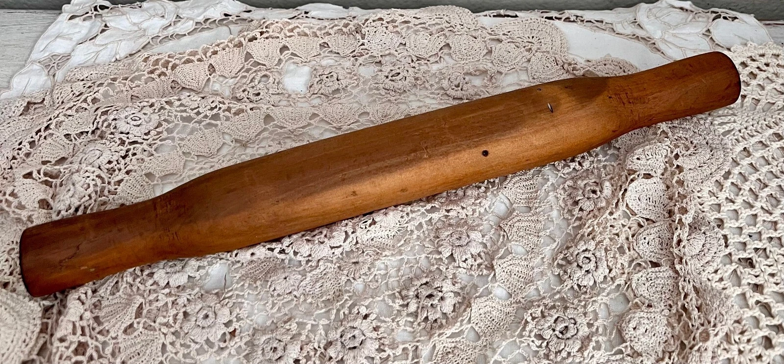 Vintage One Piece Rustic Farmhouse Primitive Wooden Rolling Pin 13.75" Natural