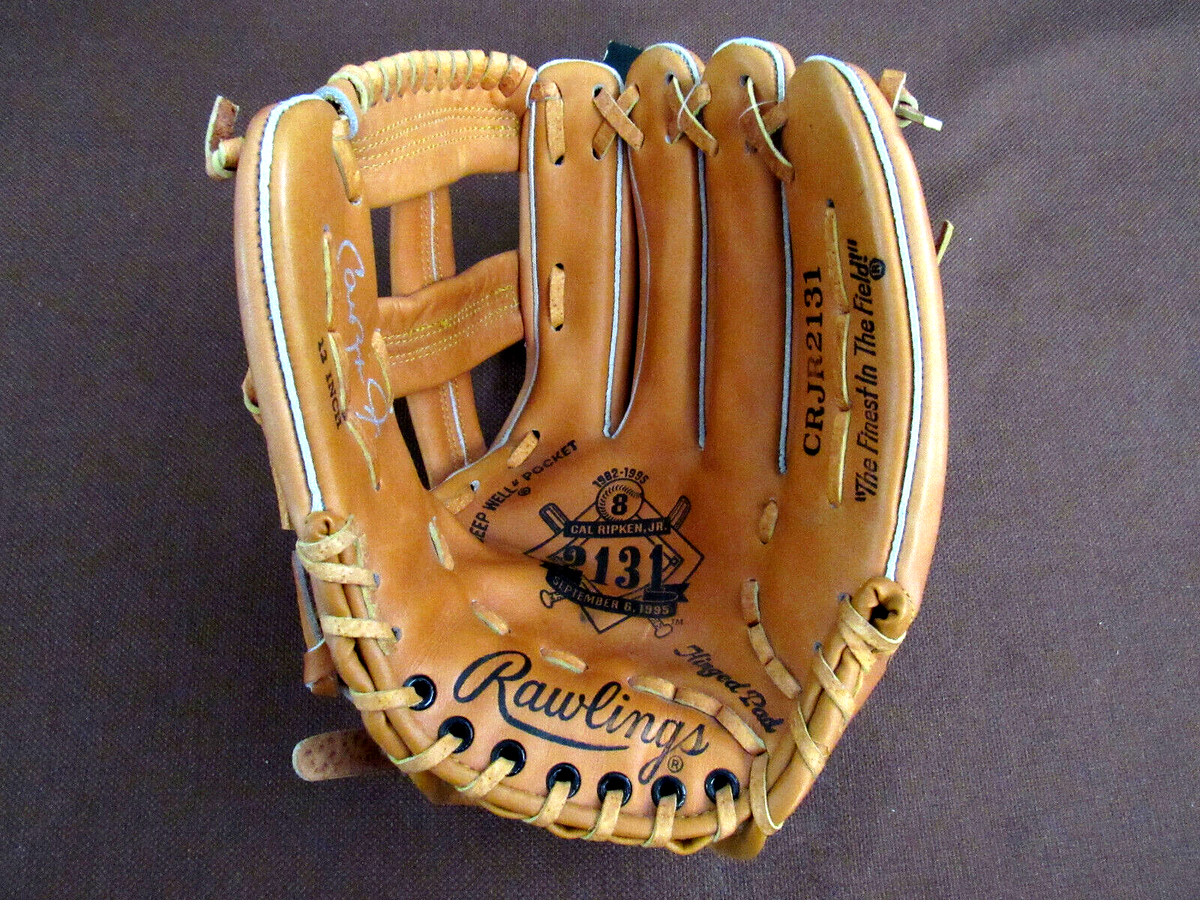 CAL RIPKEN JR ORIOLES IRON MAN HOF SIGNED AUTO RAWLINGS # 57 L/E