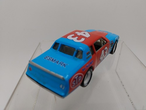 Winner's Circle 1/64 2009 Richard Petty Heritage Collection 1981 Buick Regal #43 - Imagen 5 de 9