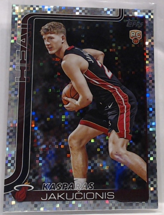 2025-26 TOPPS KASPARAS JAKUCIONIS ROOKIE VICTORY FOIL #220 HEAT MSK