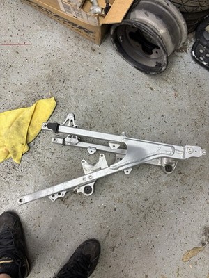 2004-2005 Honda 450 Trx450r Rear Subframe Sub Frame OEM