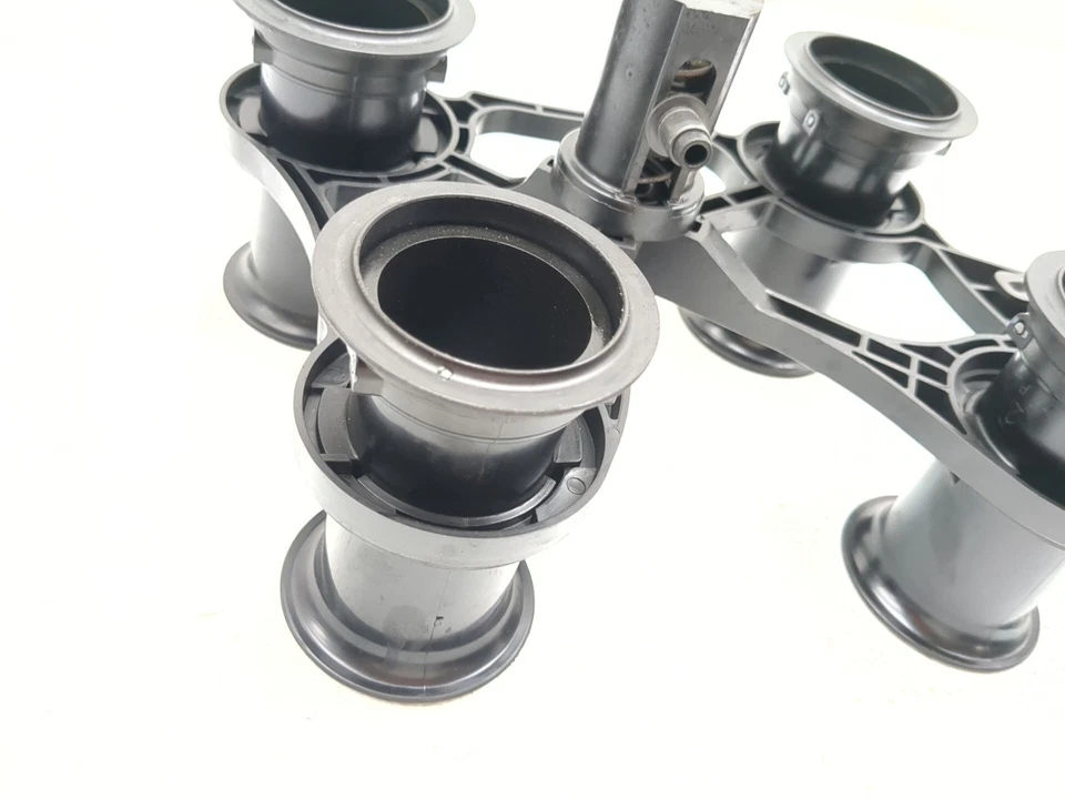 09-20 Yamaha Vmax 1700 VMX17 Intake Funnel Assembly - Image 2 of 4