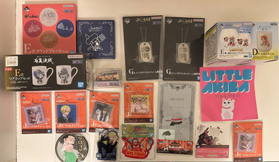 One Piece Preis Zubehör Anime Konvolut Schlüsselanhänger+Tassen+Akten+Untertassen etc.