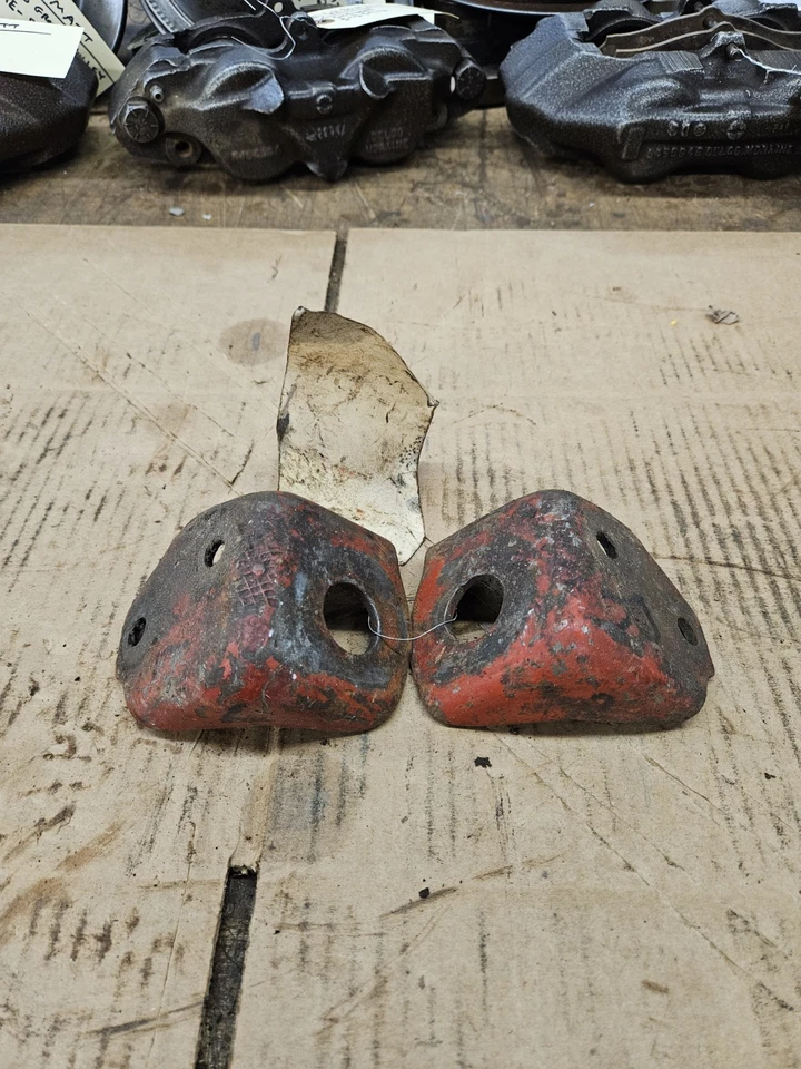 GM 1955 1956 1957 CHEVROLET BEL AIR NOMAD 210 V8 MOTOR DIANTEIRO MONTAGENS FABRICANTE DE EQUIPAMENTO ORIGINAL - Imagem 2 de 4