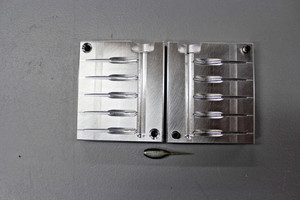 Aluminum soft bait mold -1.5" Baby Shad- 5 cavity