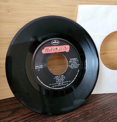 1983 KISS - Lick It Up 7'' Single - Mercury Dance All Over Your Face PolyGram