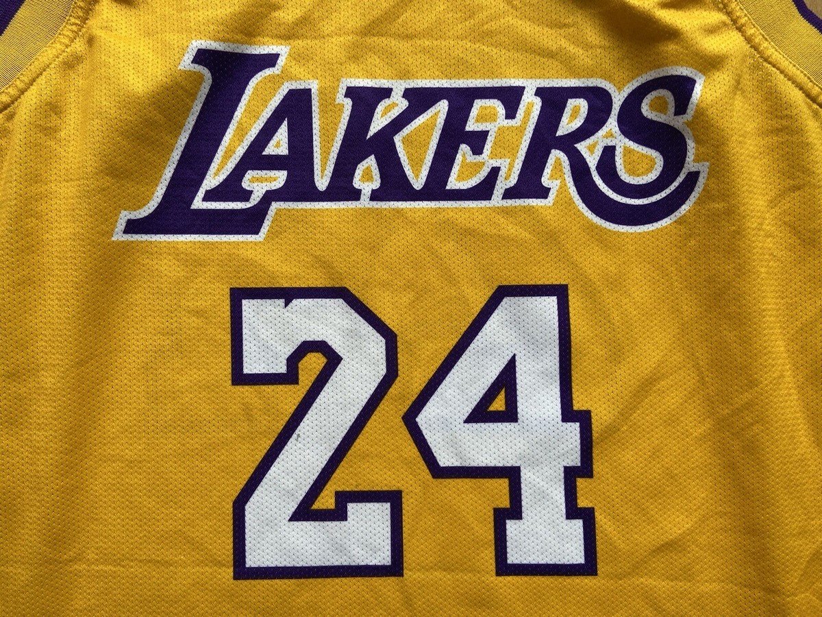 LOS ANGELES LAKERS BASKETBALL SHIRT JERSEY CHAMPION sz L MEN KOBE BRYANT #24