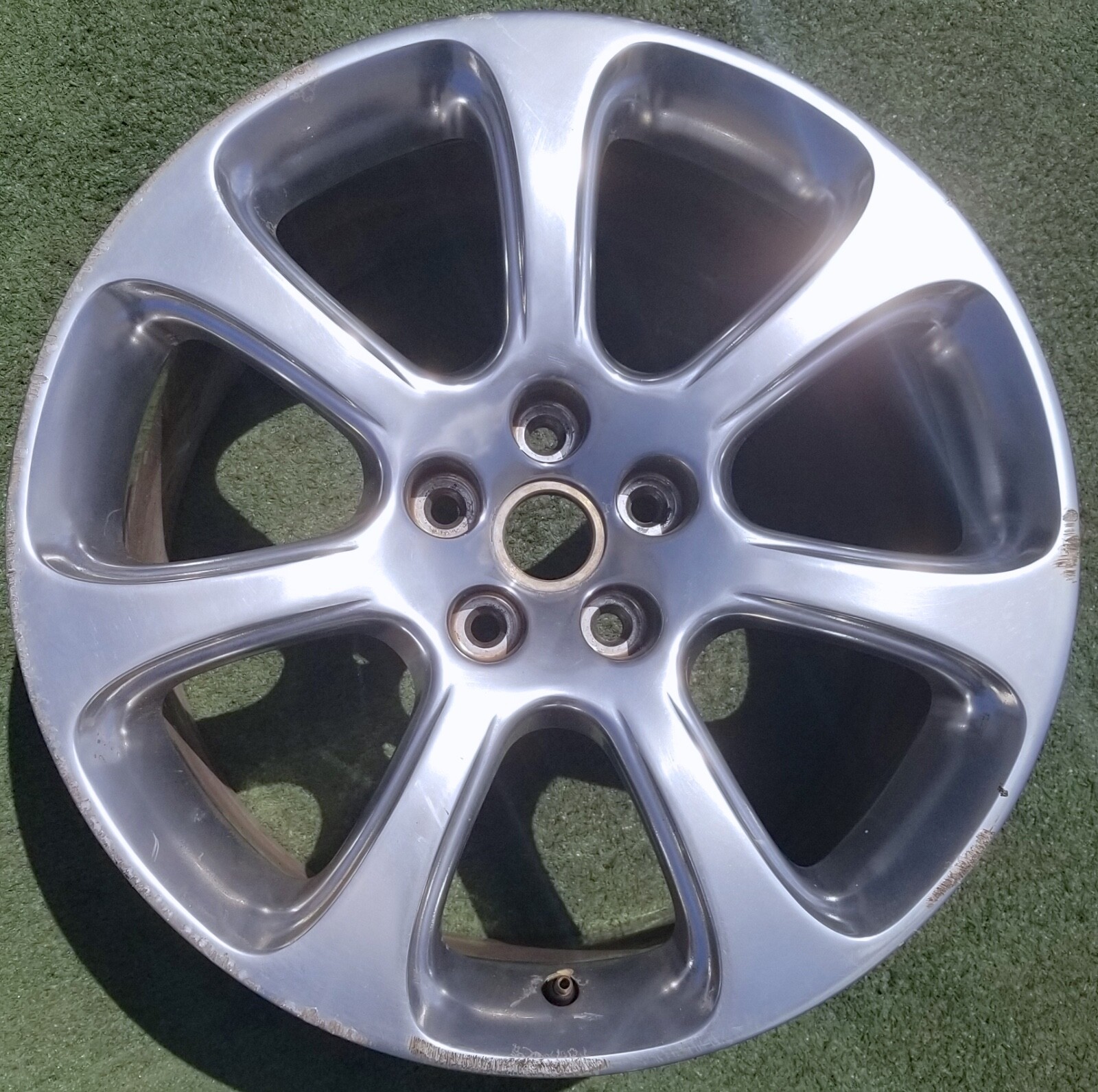 Factory Maserati GT Coupe Wheel 18 Polished OEM 3200 4200 Spyder Chromate 199554