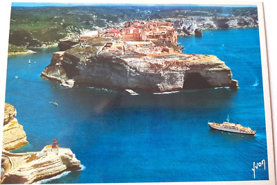 AK - Bonifacio (Korsika) Schiff von Sardinien - Vom Himmel aus gesehen A.Perceval