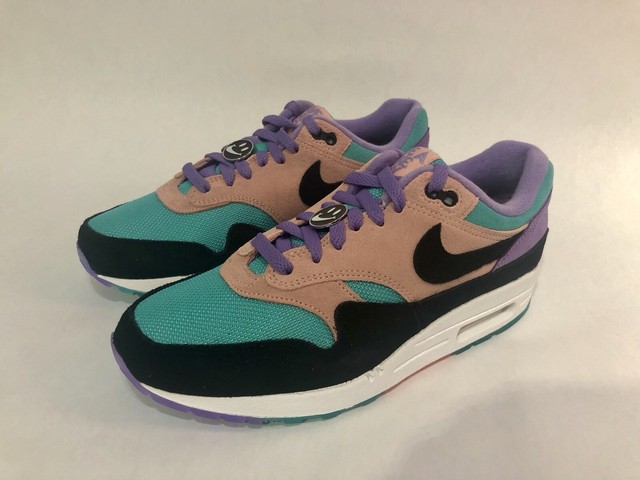 air max have a nice day