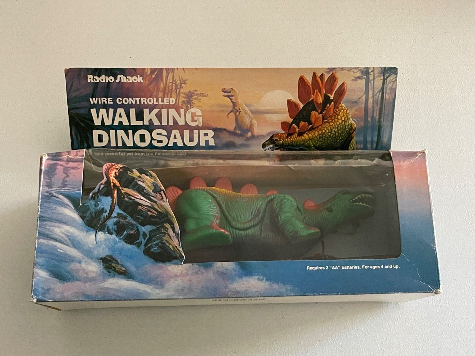 Radio Shack 1989 Vintage Wire Controlled Walking Dinosaur w/Original Box 60-2307