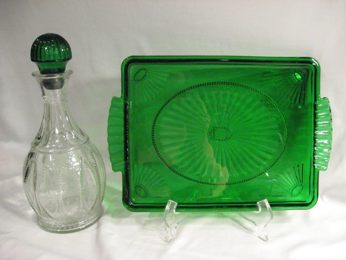 AVON EMERALD ACCENT DECANTER AND TRAY | eBay