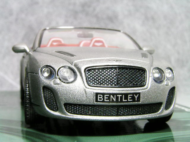 MINICHAMPS Bentley Continental スーパースポーツ Minichamps 519 431390 1:43 BENTLEY Continental Super Sports