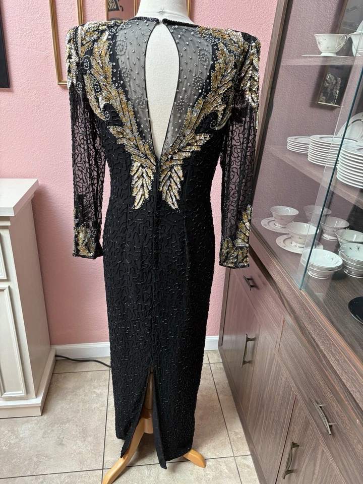 Vestido vintage anos 90 Lawrence Kazar 100% seda com miçangas comprimento chão | Tamanho G - Imagem 4 de 4
