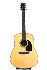 Martin D-28 Billy Strings Signature Dreadnought Acoustic Guitar w/Case - Natural