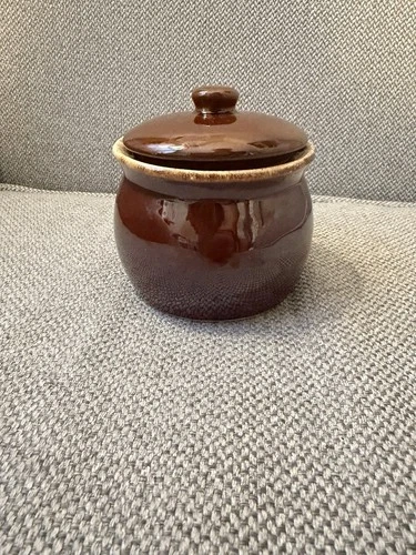 Vintage Hull Pottery Bean Pot with Lid, Hull Oven Proof USA Brown Drip Glaze