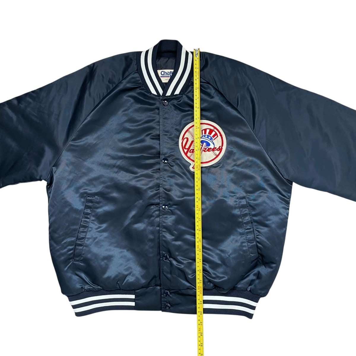 VTG 90s MLB NEW YORK YANKEE CHALK LINE SATIN BOMBER JACKET SPELL
