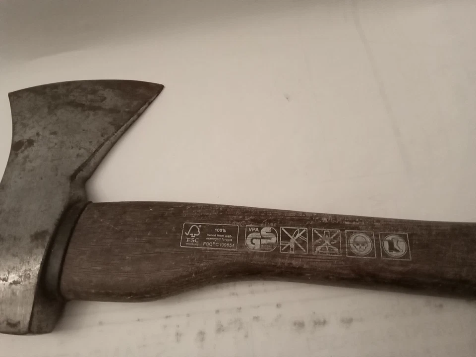 Топор Roughneck American Hickory топор 600 г (1,1/4 фунта) разветвитель DIN 5131 - Изображение 4 из 4