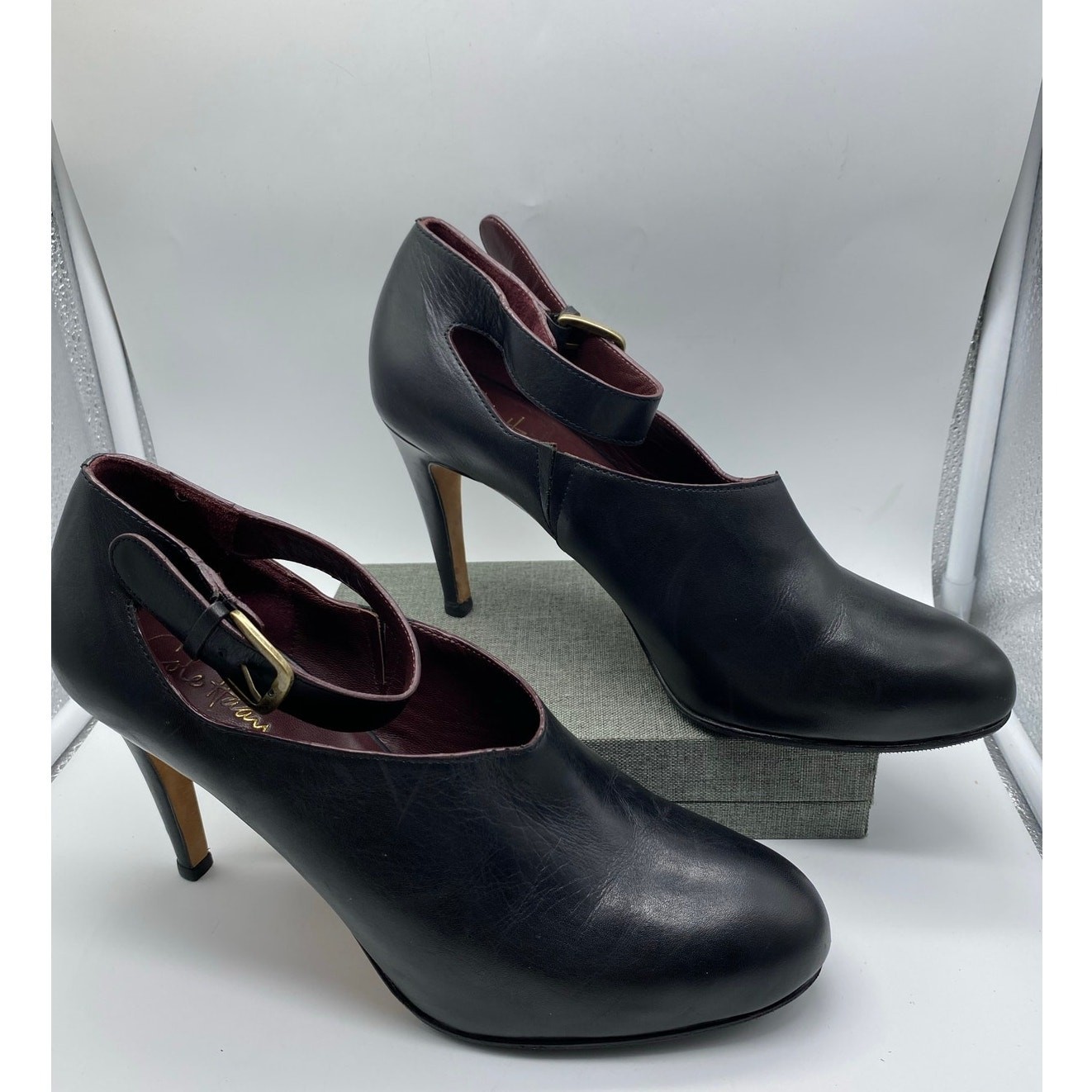 Cole Haan Shoes Womens 9 Black Leather Ankle Strap Heels
