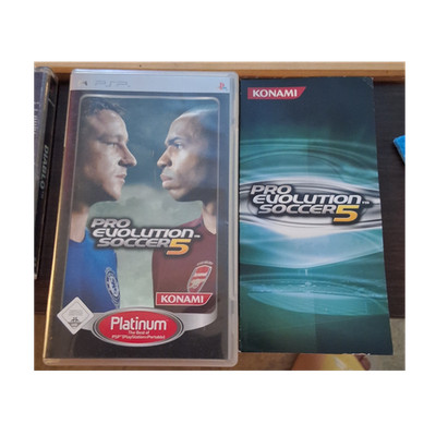 PSP Hülle Pro Evolution Soccer 5 inkl. Original Cover & Anleitung   ohne Spiel