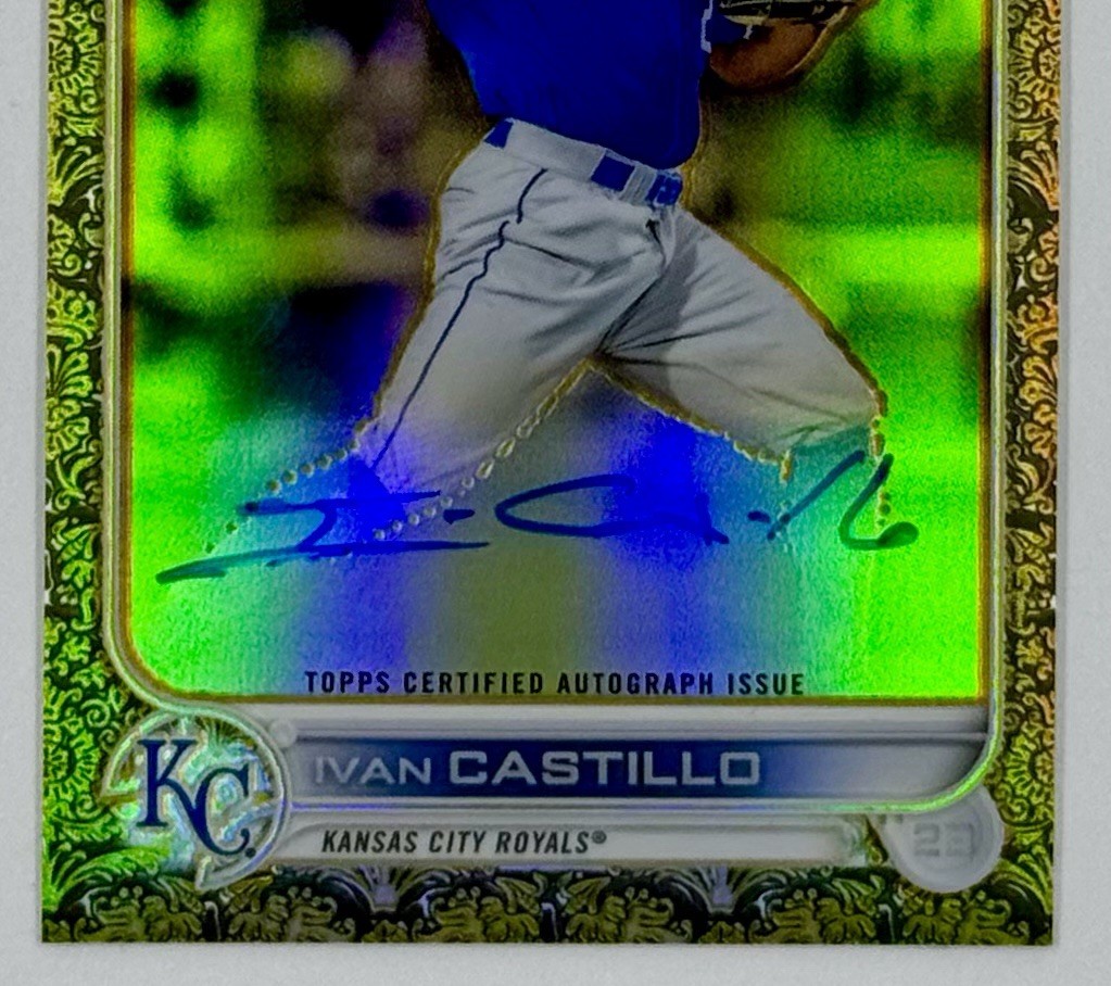 2022 Topps Chrome Gilded Ivan Castillo #GEA-IC Rookie Gold Etch Auto /99 view 3