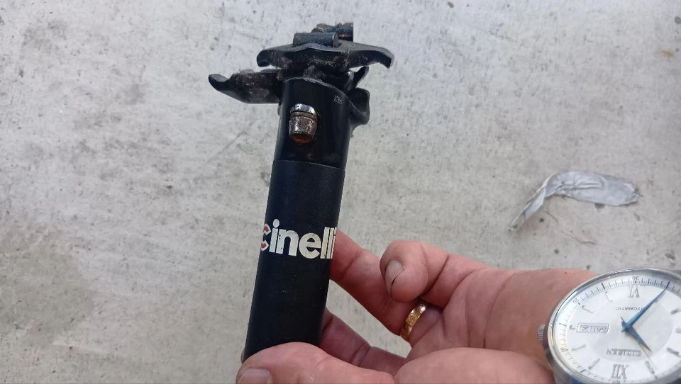 Cinelli Clamp 座杆 黑色 27.2 — 第 2/3 张图片